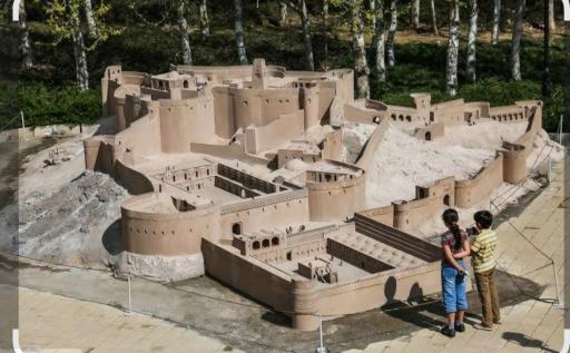 عکس باغ موزه مینیاتور