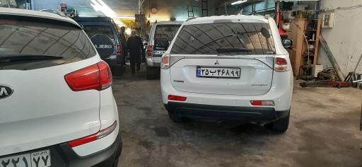 عکس تعمیرگاه ژاپن سرویس