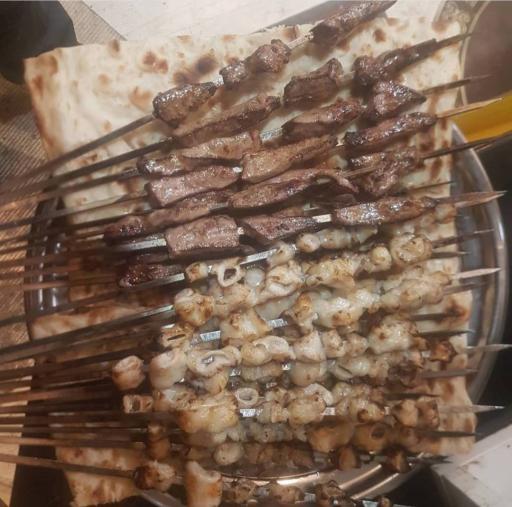 عکس کبابی و جگرکی حاج محمود آقائی