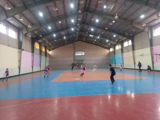 عکس سالن ورزشی دکتر خرمی