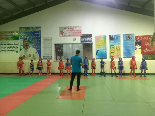 عکس سالن ورزشی دکتر خرمی