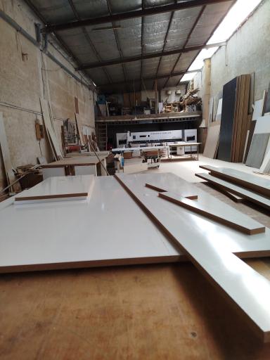 عکس خدمات برش کاری وکیوم حسن پور