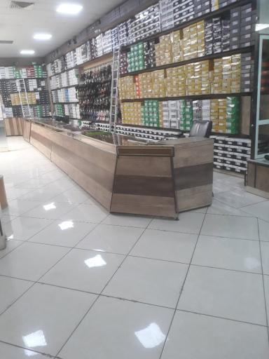 عکس کفش گاندی