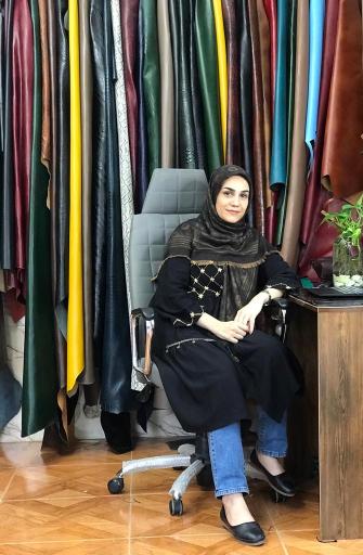 عکس کارگاه تولیدی چرم مهر لیلی