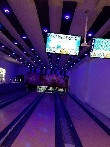 عکس شهربازی و بولینگ فامیلی لند