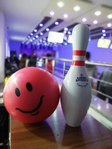 عکس شهربازی و بولینگ فامیلی لند