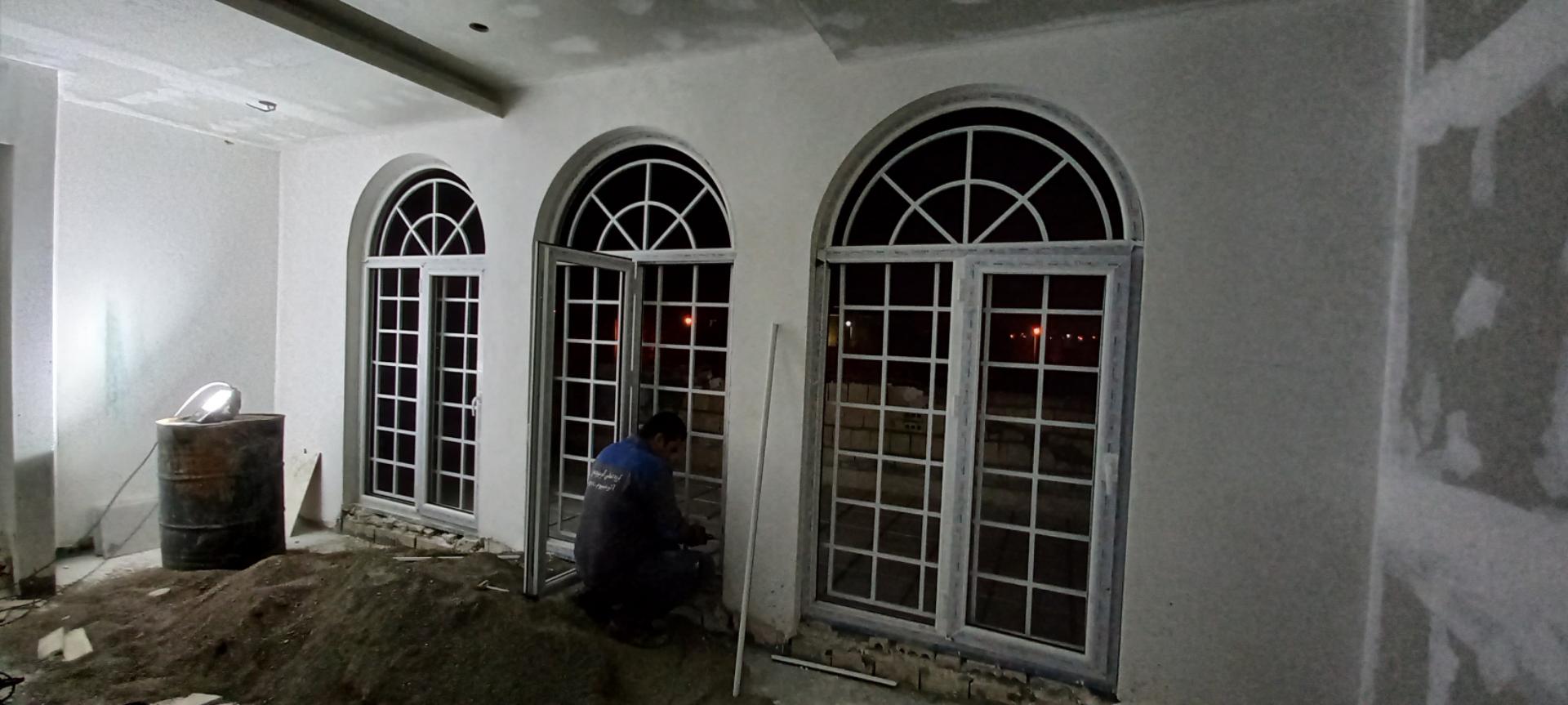 عکس کارخانه تولید درب و پنجره دو جداره گروه صنعتي آلومینیوم معین