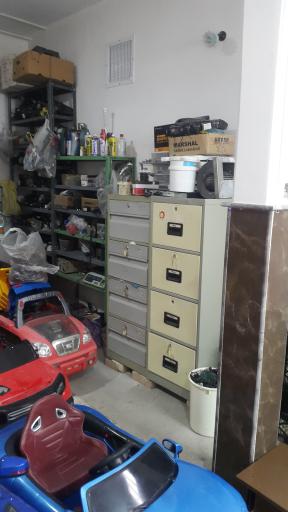 عکس تعمیرات ماشین شارژی