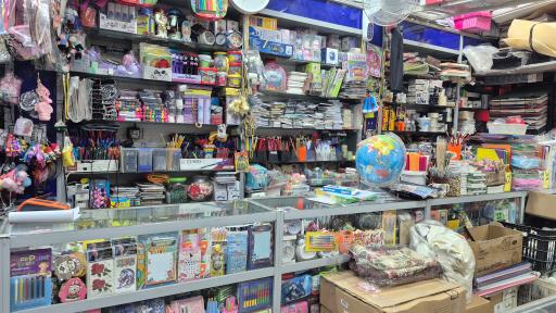 عکس لوازم تحریر نیلوفر