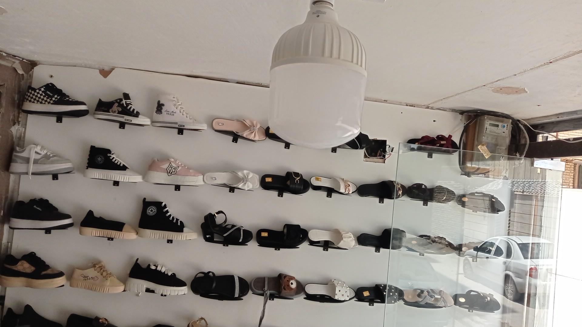 عکس فروشگاه کفش