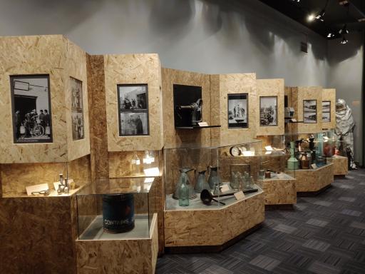 عکس موزه نفت