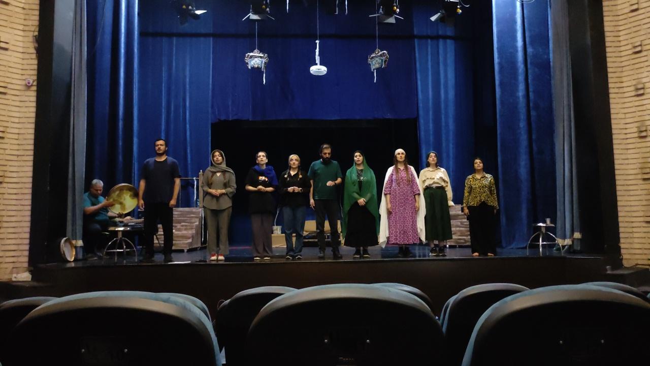 عکس گروه تندیس