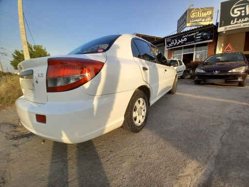 عکس گالری اتومبیل میرزایی