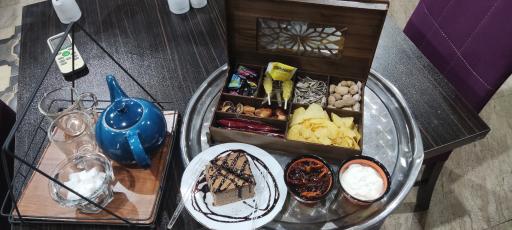 عکس کافه رستوران پاتوق