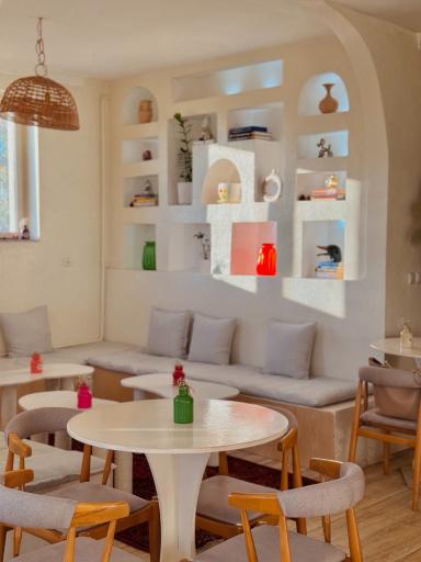 عکس کافه یوکیو