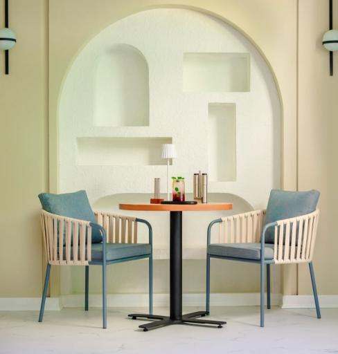 عکس کافه رستوران هاست