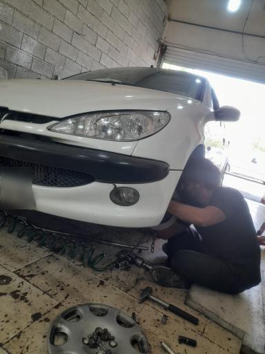عکس تعمیرگاه مکانیکی و آهنگری حسین