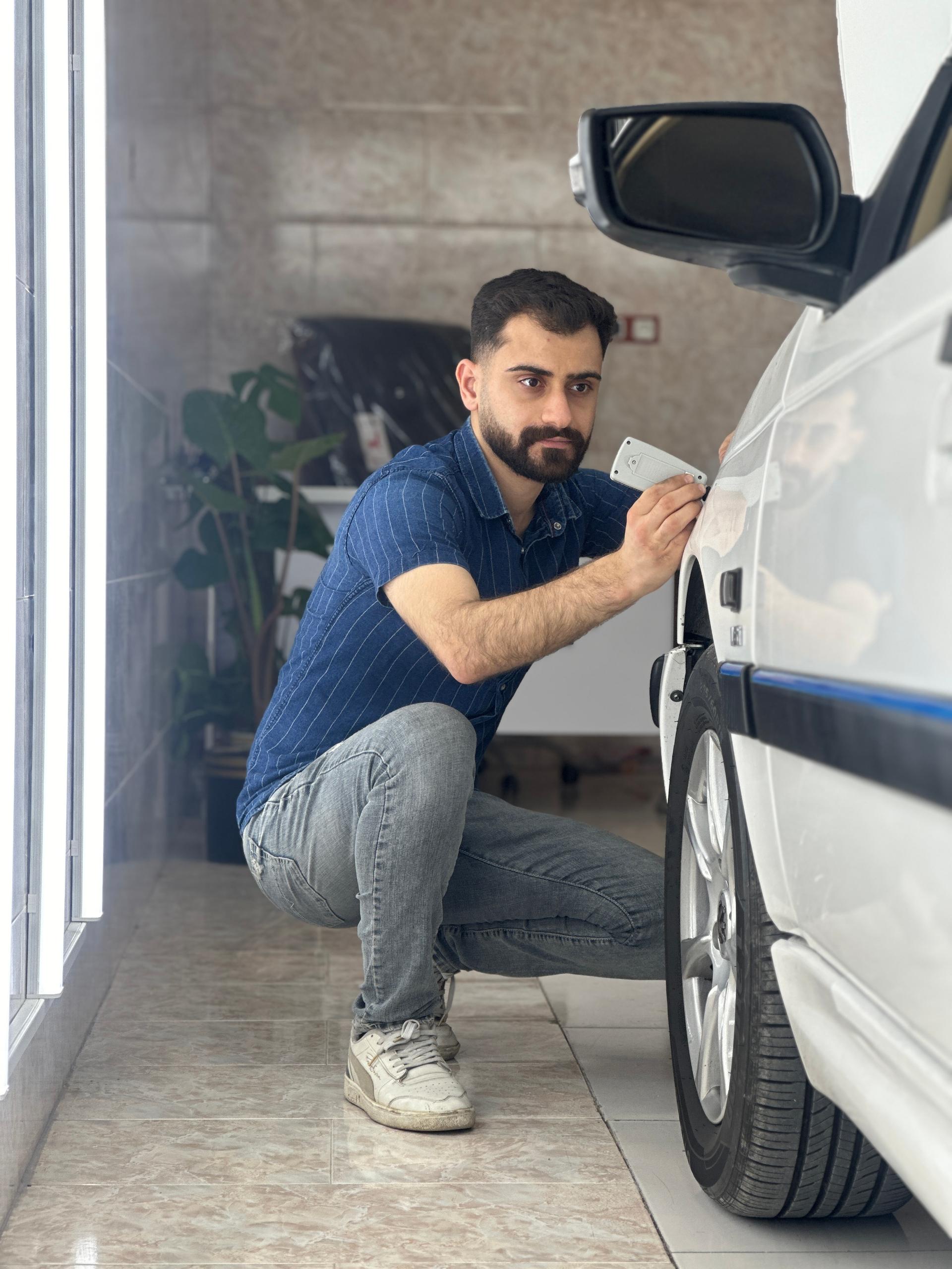 عکس کارشناسی و تشخیص رنگ رضا