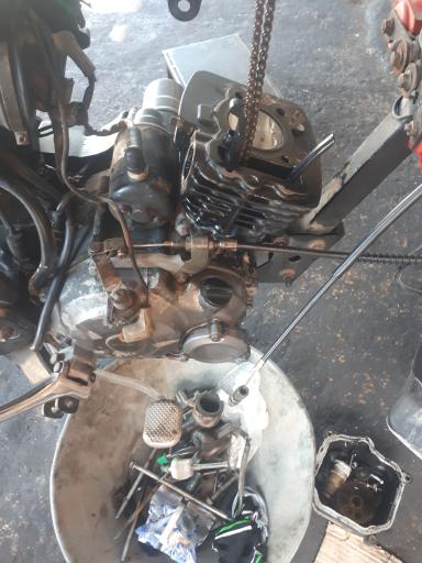 تعمیرگاه موتورسیکلت محمد 