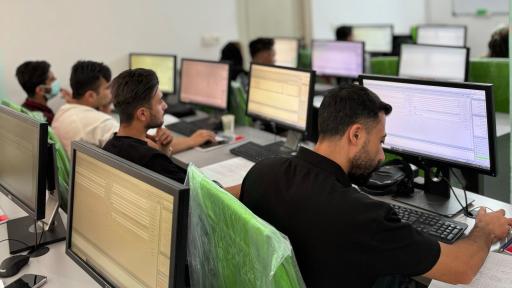 عکس آکادمی سپینود حساب پارسیان (شعبه شهرقدس)