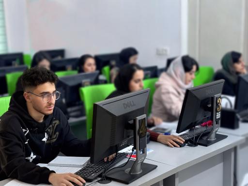 عکس آکادمی سپینود حساب پارسیان (شعبه شهرقدس)