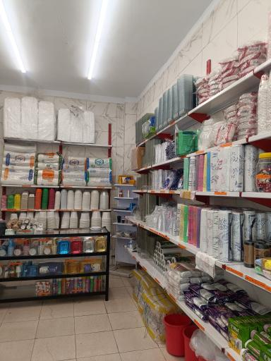 عکس فروشگاه ظروف یکبار مصرف ظرفی تو