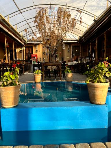 عکس کافه رستوران ایران کوچک