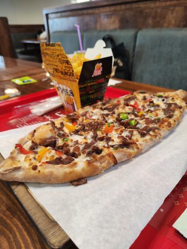 فود کورت مرکز خرید مهراد مال 