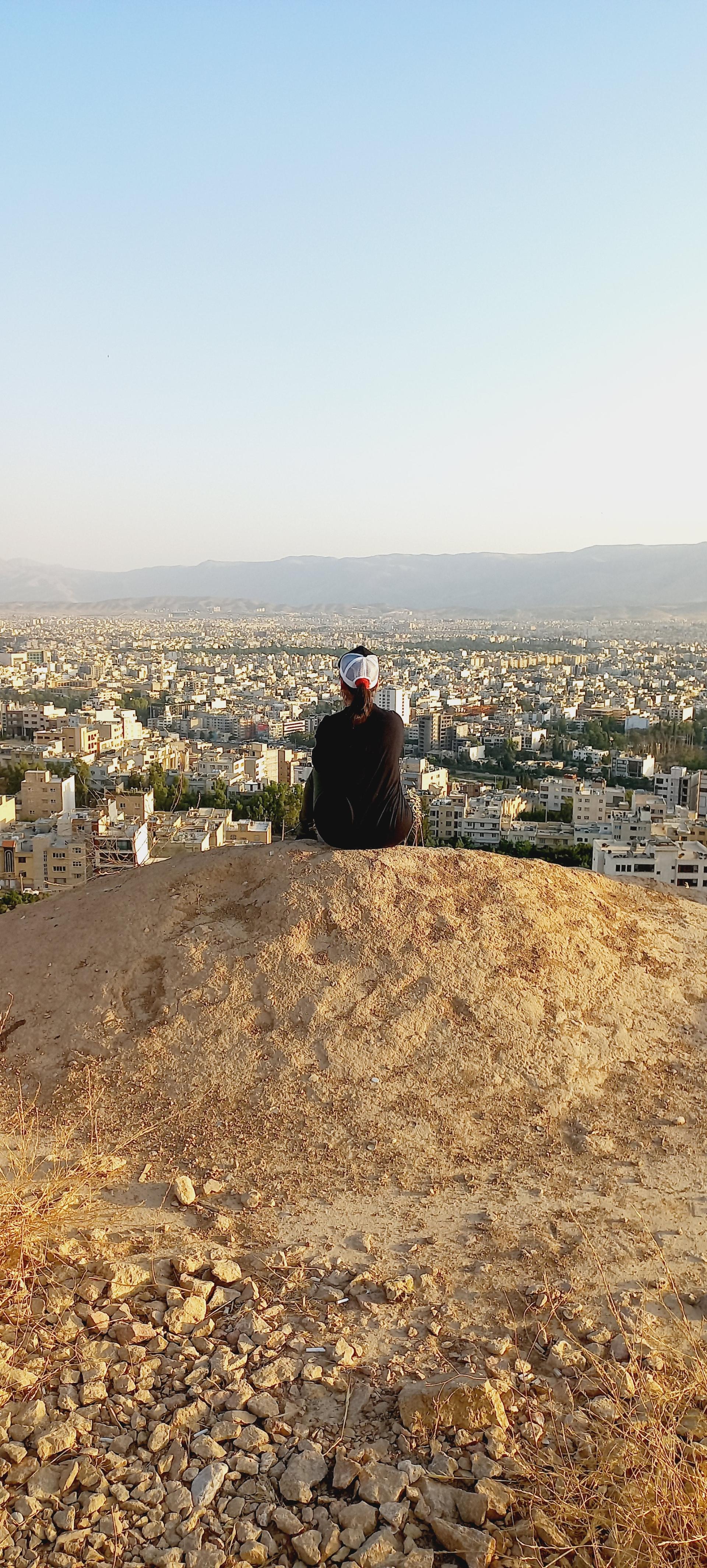 عکس پیاده روی قندیلی