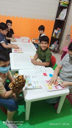 عکس آکادمی زبان دنا