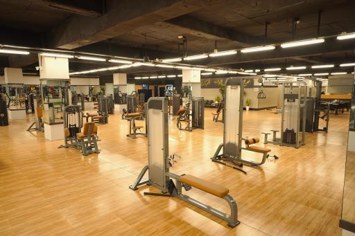 عکس باشگاه بدنسازی استاد لکزایی