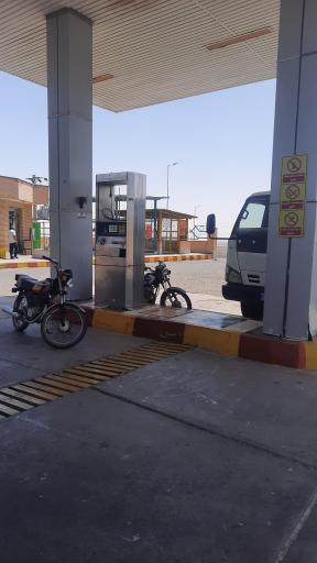 عکس پمپ گاز CNG