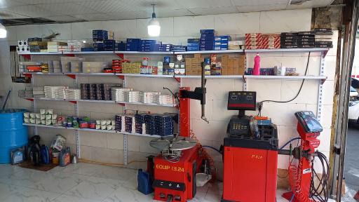 عکس تعمیرگاه تخصصی خودروهای ایرانی و خارجی 