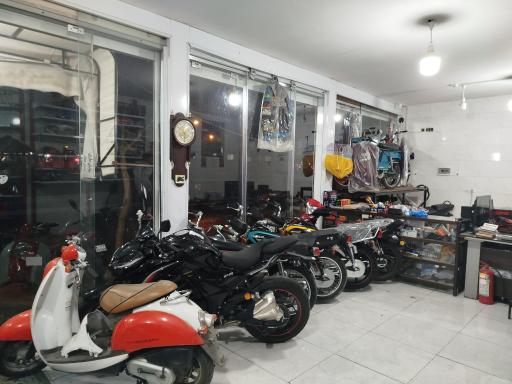 عکس کلینیک هوندا سیکلت برادران