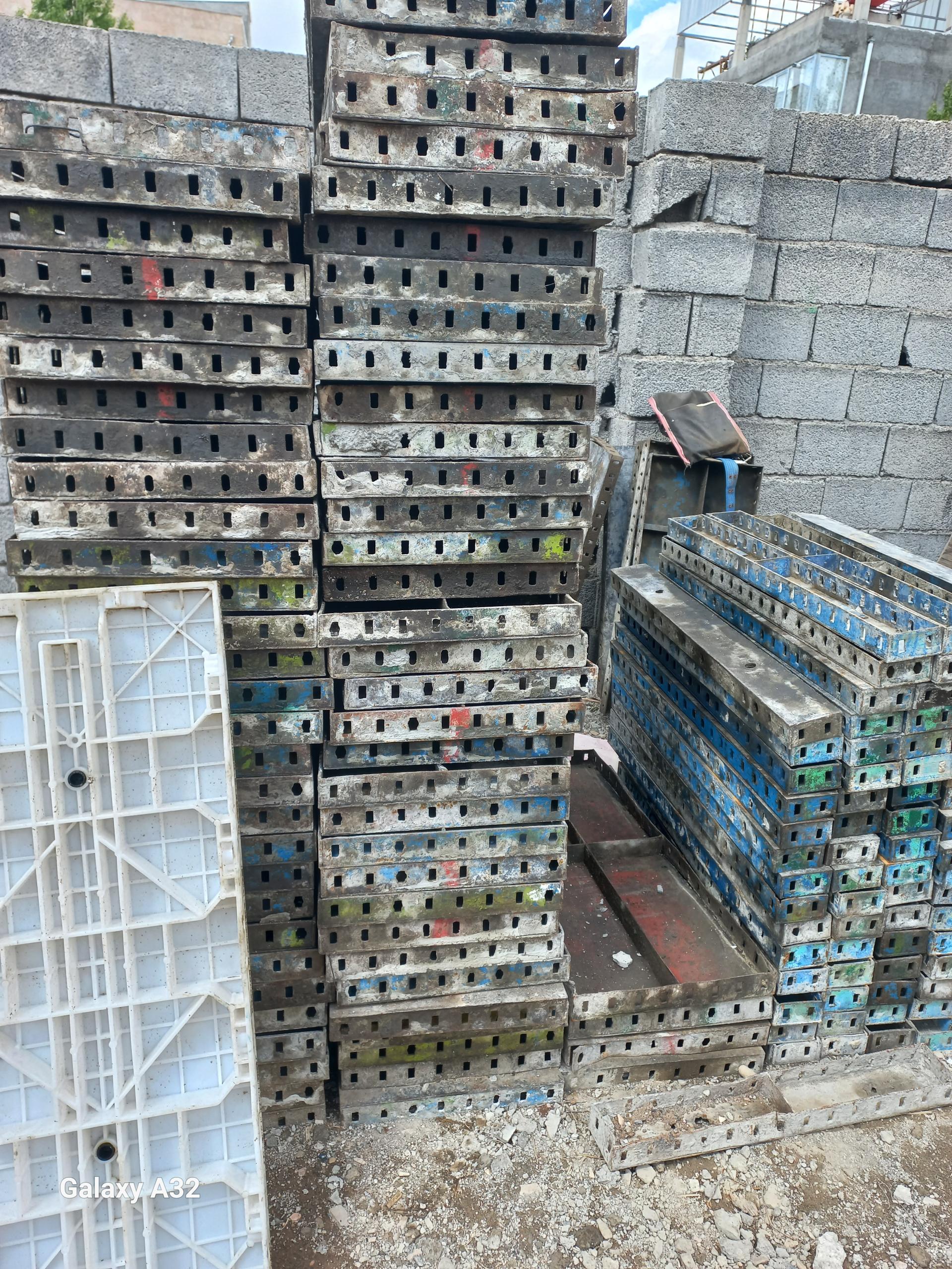 عکس اجاره ابزار آلات پیمانکاری