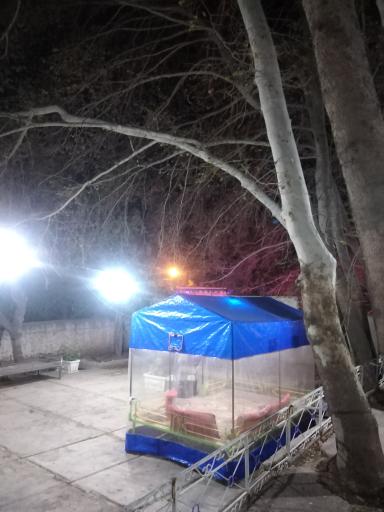 عکس باغ رستوران بام استهبان 