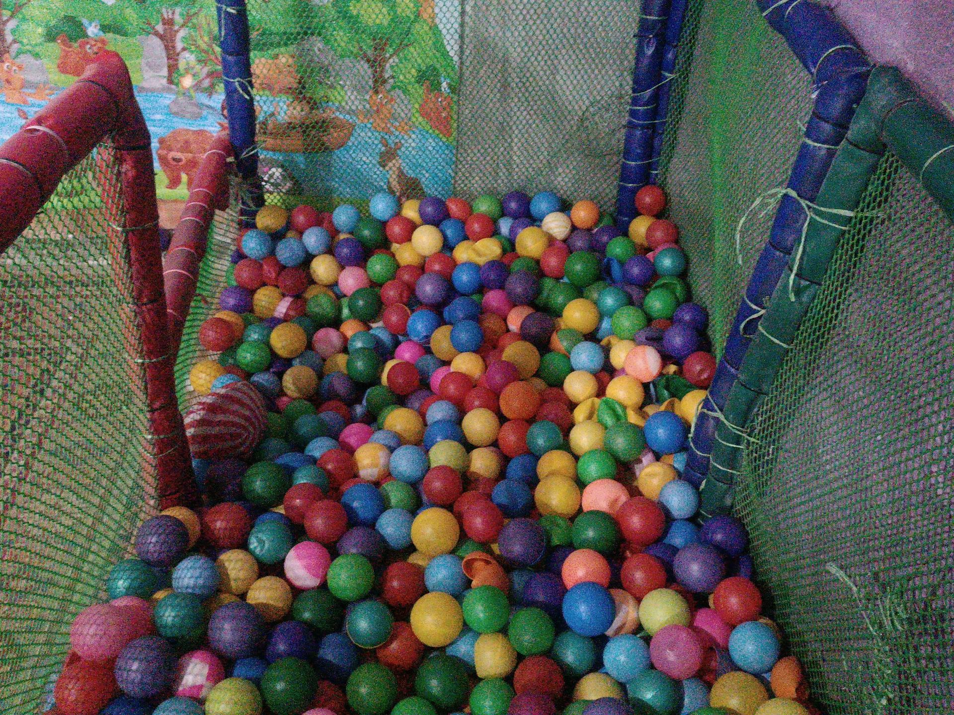 عکس خانه بازی کودک سرزمین شادی