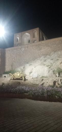 عکس تخت درگاه قلی بیگ