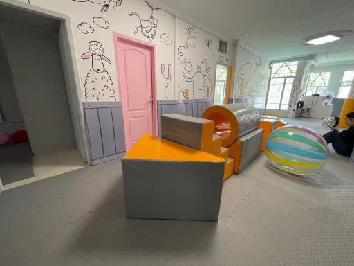 عکس مرکز بازی‌های حرکتی و خلاقیت تیله