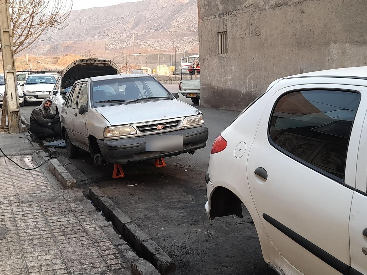 عکس خدمات مکانیکی و جلوبندی شایان