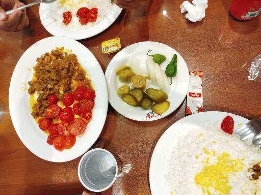 عکس رستوران ژە مە ن