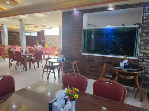 عکس رستوران ژەمەن