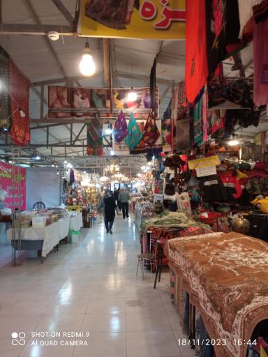 عکس بازارچه صنایع دستی اسکو