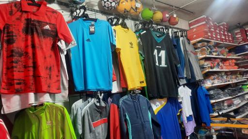 عکس فروشگاه ورزشی طاسین اسپرت