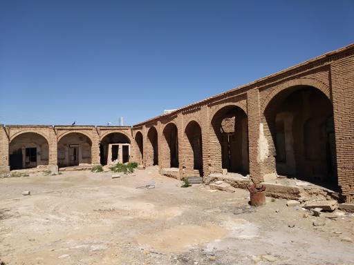 عکس کاروانسرای قدیم بروجن