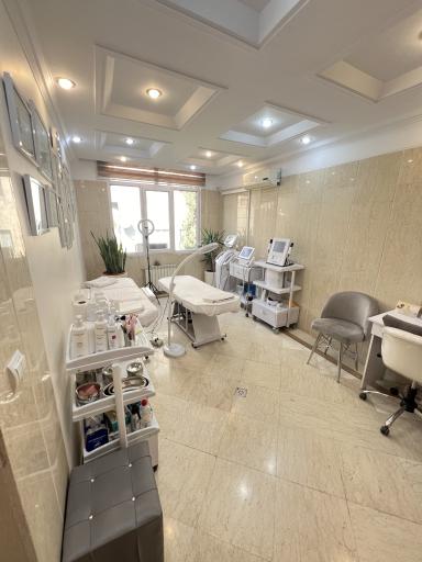 کلینیک زیبایی آتریا