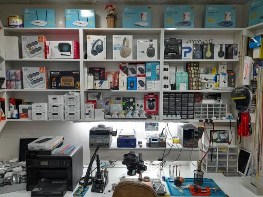 عکس تعمیرات موبایل محسن حسینی