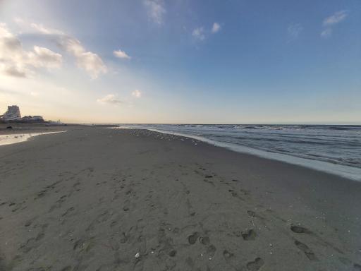 عکس ساحل ماسه ای ریتون