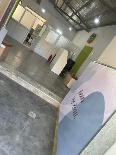 کلینیک دامپزشکی حیوانات خانگی و پرندگان زینتی هما