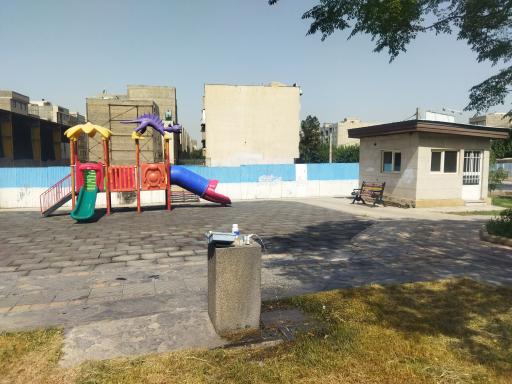 عکس بوستان اندرزی